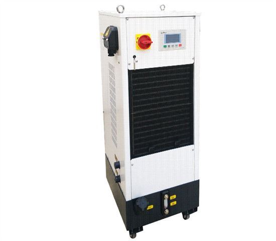 江蘇油冷機安裝的注意事項以及清潔保養(yǎng)的方式有哪些?